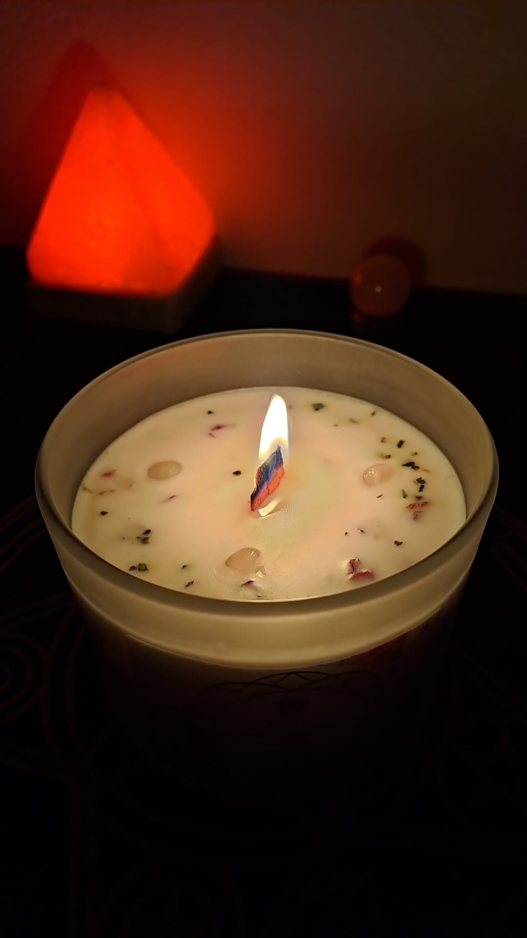 candela Amore accesa